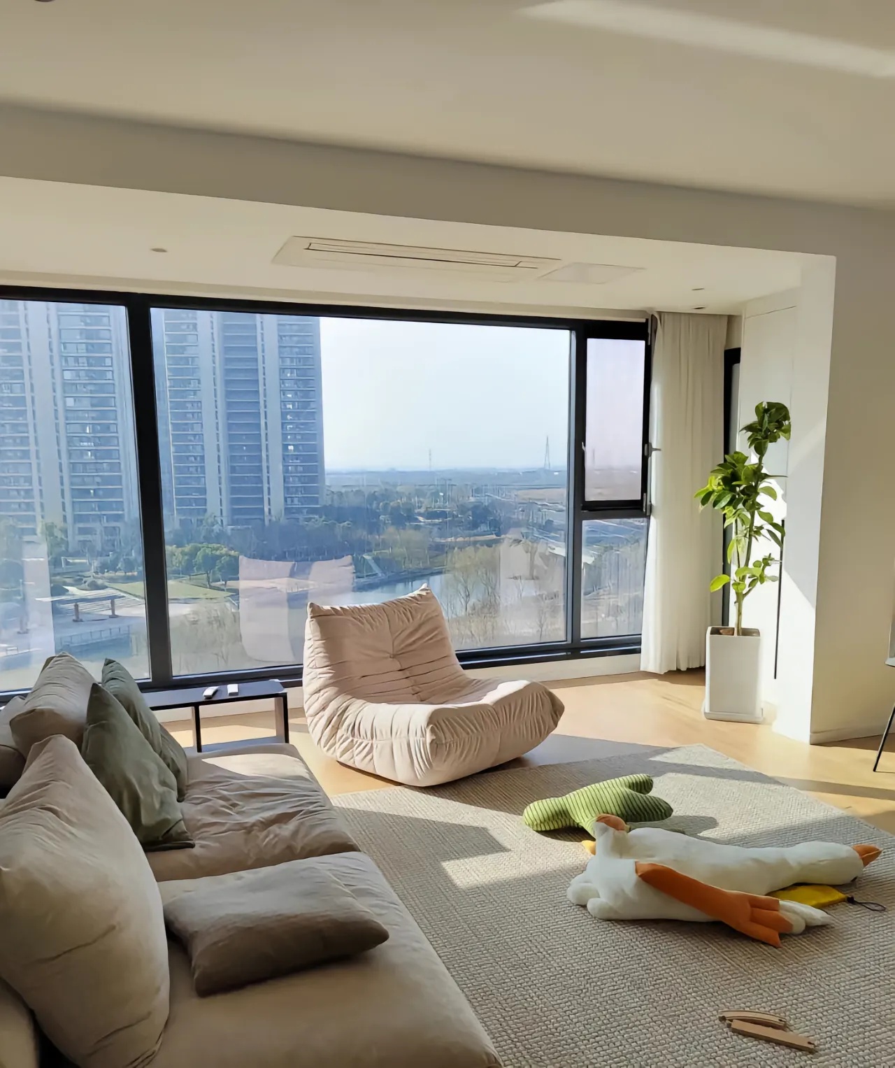 三江新区科教・公元 π 105㎡ 学区房系统窗