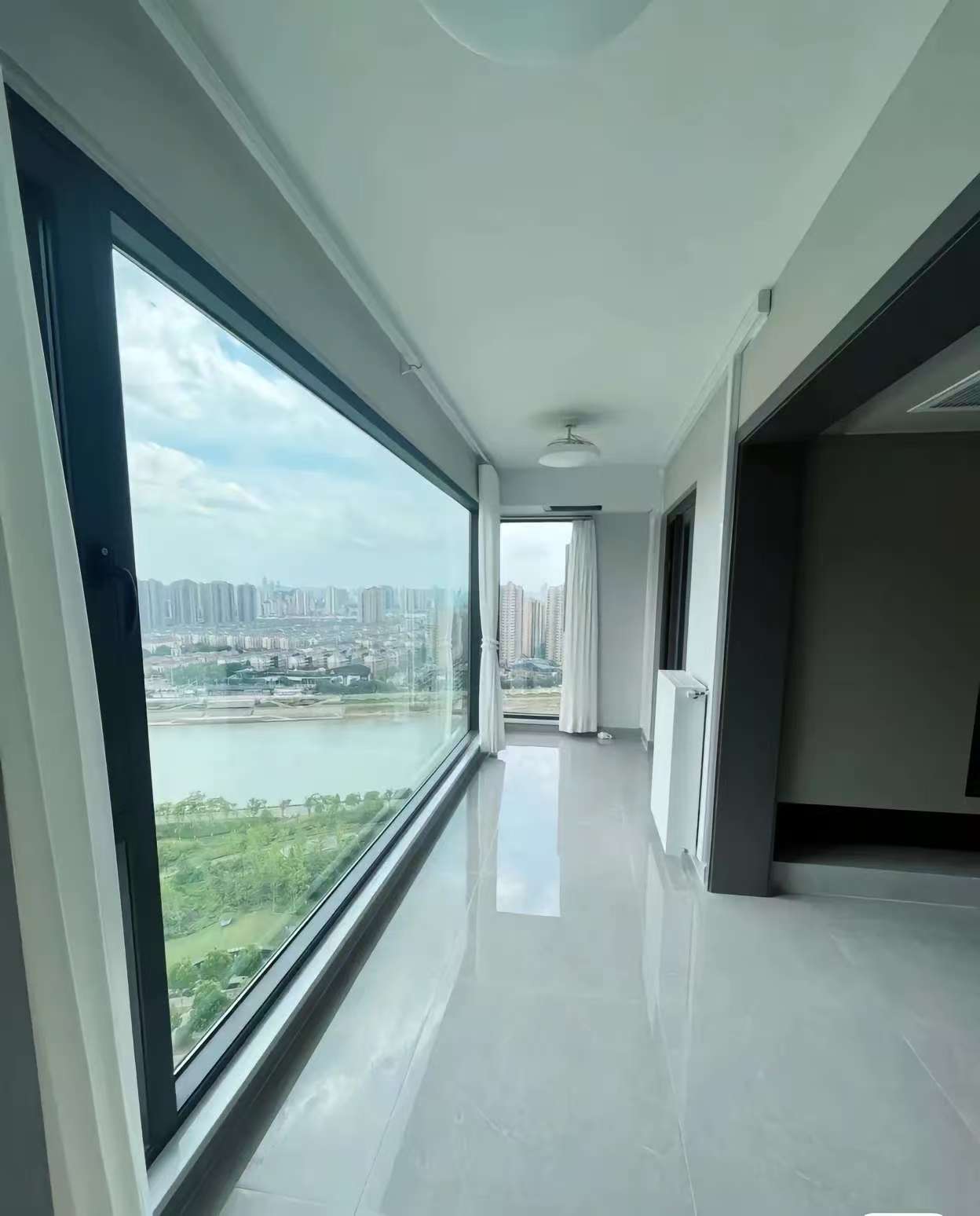 丽雅龙汐台 260㎡ 大平层落地窗定制